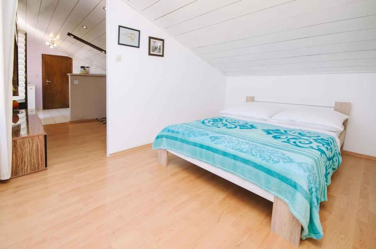 Apartment in Crikvenica 39210 Buitenkant foto