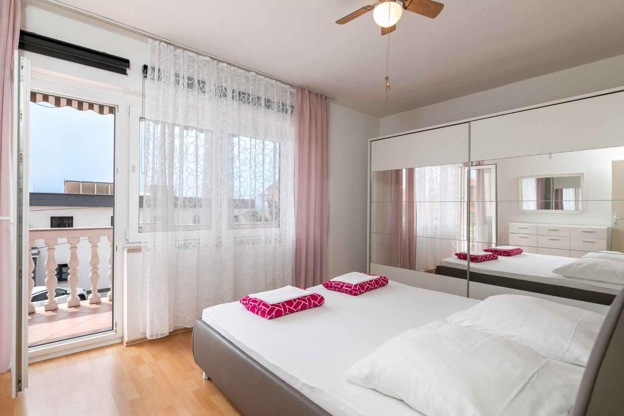 Apartment in Crikvenica 39210 Buitenkant foto